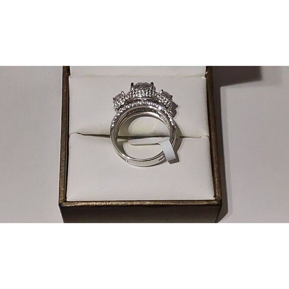 Gorgeous 9.4 Ct. Genuine Diamond Simulant Three Stone Halo Pave Wedding Ring #8 - Picture 3 of 10